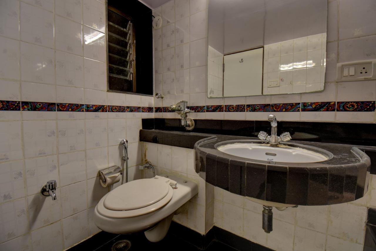 Elite Hotel Lonavala Εξωτερικό φωτογραφία