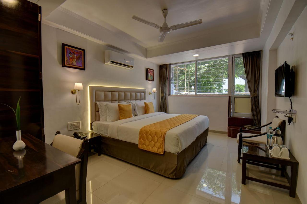 Elite Hotel Lonavala Εξωτερικό φωτογραφία