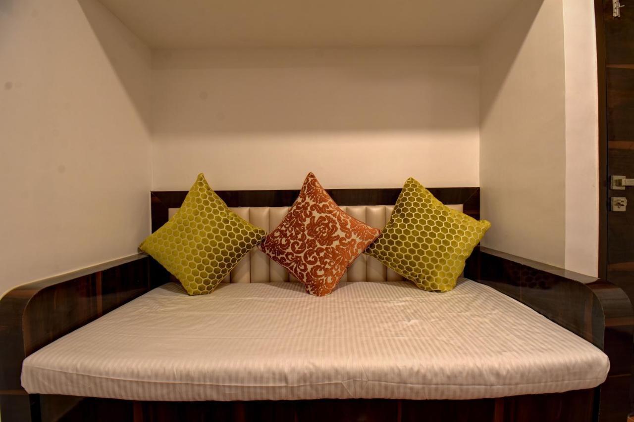 Elite Hotel Lonavala Εξωτερικό φωτογραφία