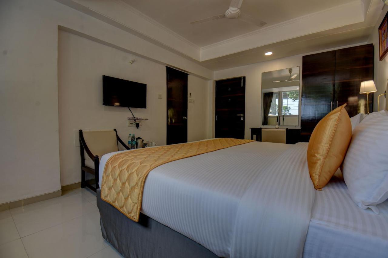 Elite Hotel Lonavala Εξωτερικό φωτογραφία
