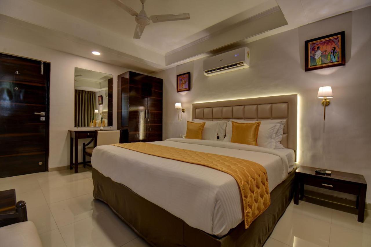Elite Hotel Lonavala Εξωτερικό φωτογραφία